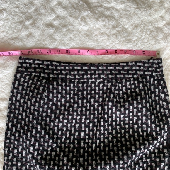 Loft Skirt - Picture 4 of 5